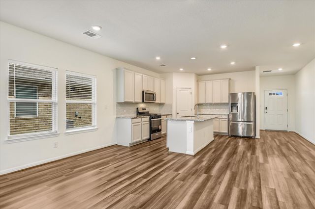 202 Grasslands TRL, Hutto, TX 78634