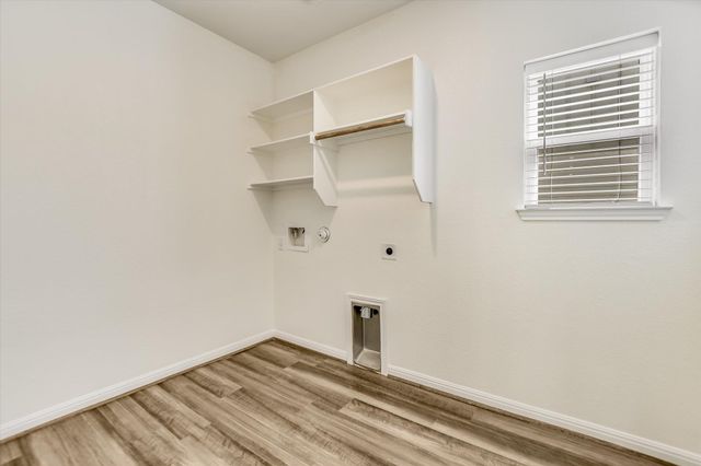 202 Grasslands TRL, Hutto, TX 78634