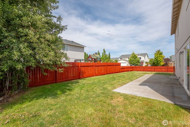 510 Trout Avenue NE, Moses Lake, WA 98837