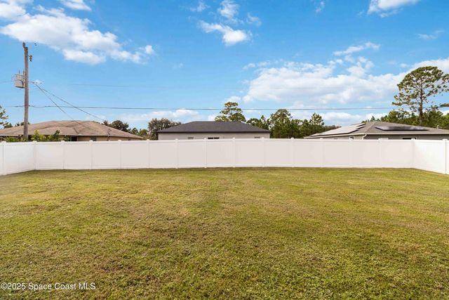 2840 Fontainebleau Avenue SE, Palm Bay, FL 32909