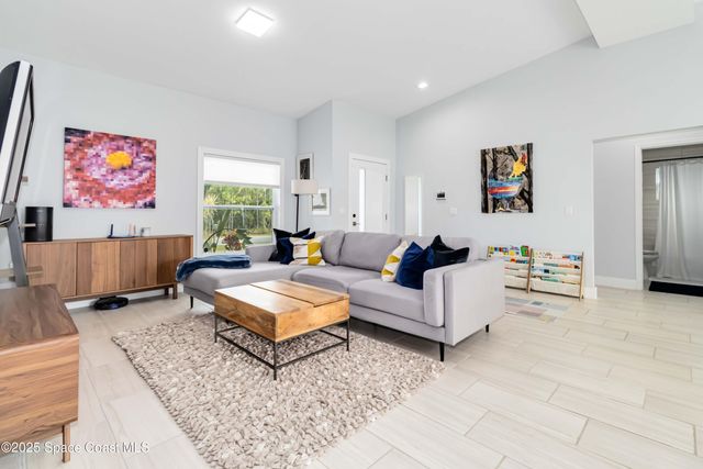 2840 Fontainebleau Avenue SE, Palm Bay, FL 32909