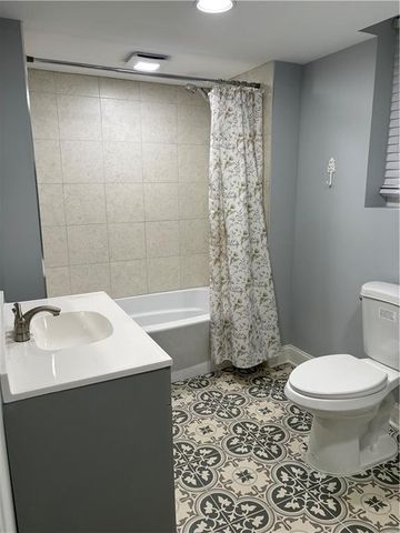 242 Allison Drive, Dallas, GA 30157