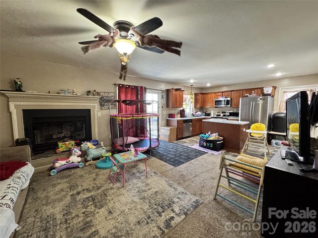 4913 Celia Creek Road, Lenoir, NC 28645