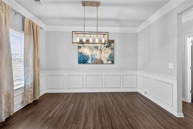 321 Eagles Bluff Way, Hoschton, GA 30548