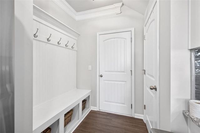 321 Eagles Bluff Way, Hoschton, GA 30548