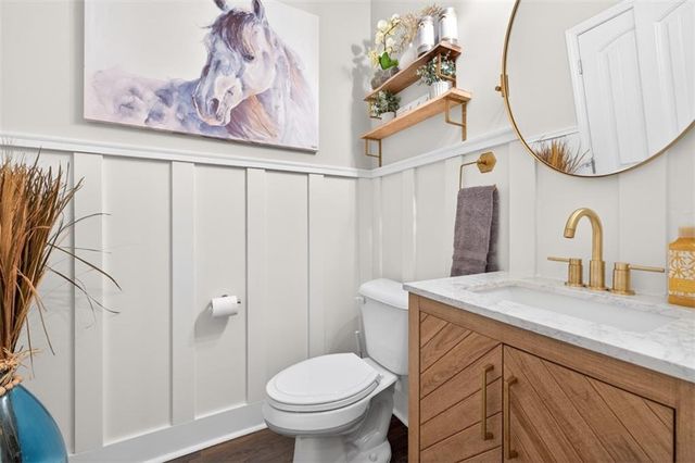 321 Eagles Bluff Way, Hoschton, GA 30548