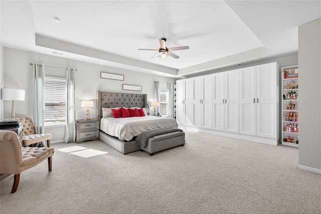 321 Eagles Bluff Way, Hoschton, GA 30548