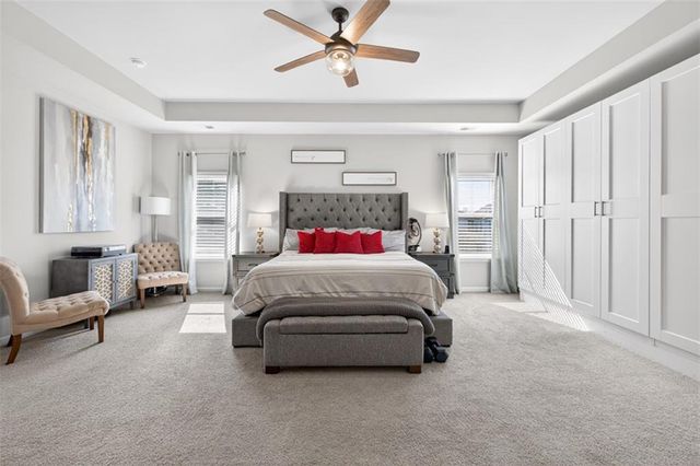 321 Eagles Bluff Way, Hoschton, GA 30548