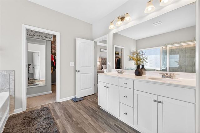 321 Eagles Bluff Way, Hoschton, GA 30548