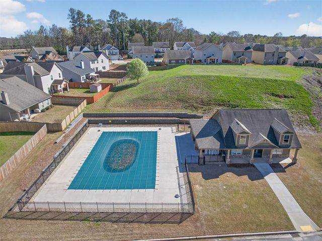 321 Eagles Bluff Way, Hoschton, GA 30548