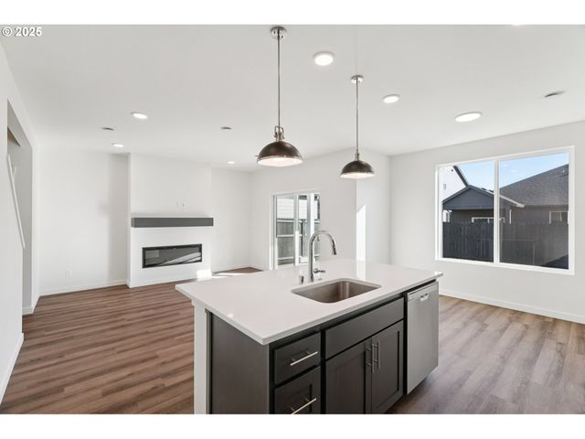 1735 Nw 18TH Way, Battle Ground, WA 98604