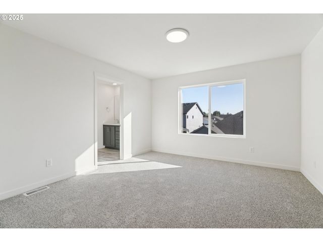 1735 Nw 18TH Way, Battle Ground, WA 98604