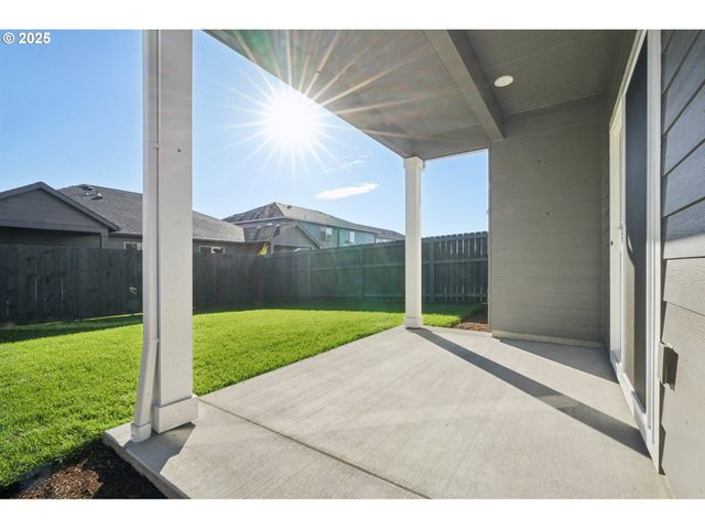 1735 Nw 18TH Way, Battle Ground, WA 98604