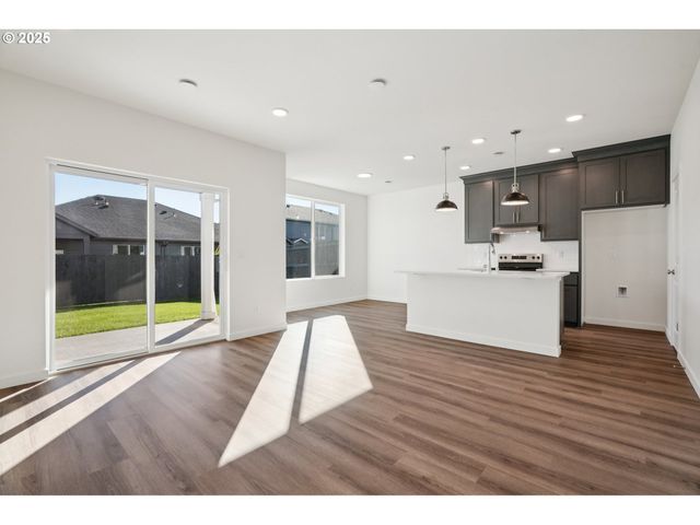 1735 Nw 18TH Way, Battle Ground, WA 98604