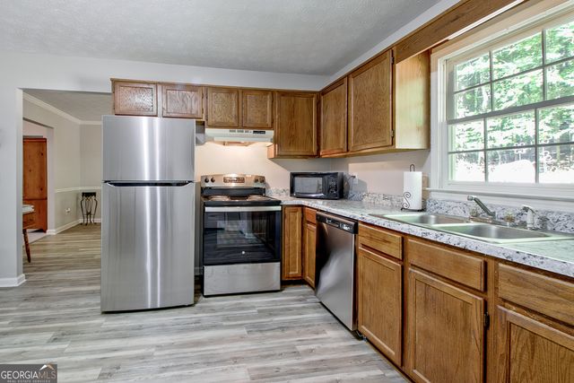 175 Ashley Creek Drive, Newnan, GA 30263