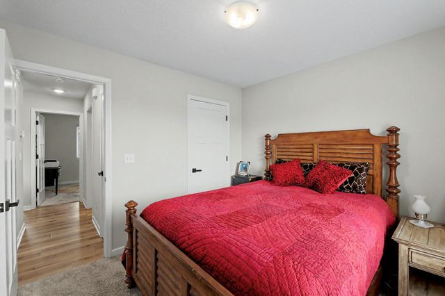 1617 N Thoroughbred St, Wichita, KS 67235