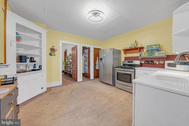 619 JUNIPER ST, Quakertown, PA 18951