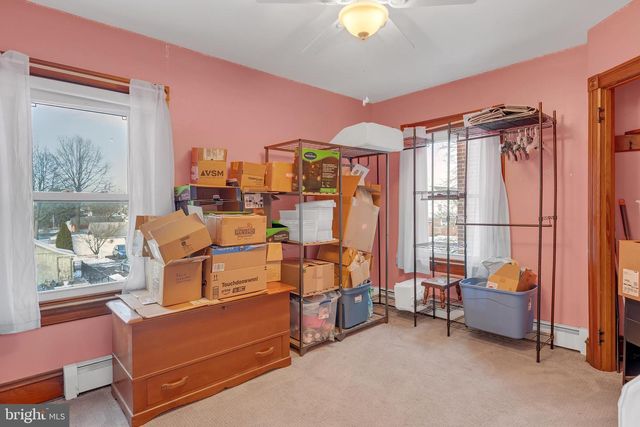 619 JUNIPER ST, Quakertown, PA 18951