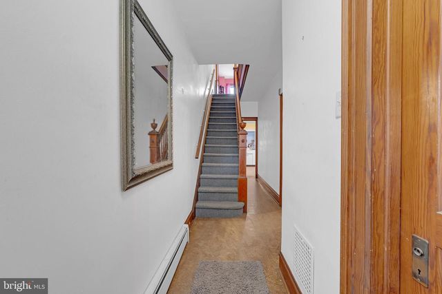 619 JUNIPER ST, Quakertown, PA 18951