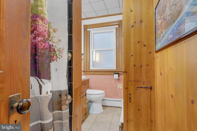 619 JUNIPER ST, Quakertown, PA 18951