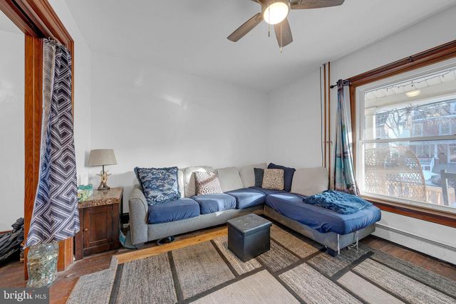 619 JUNIPER ST, Quakertown, PA 18951