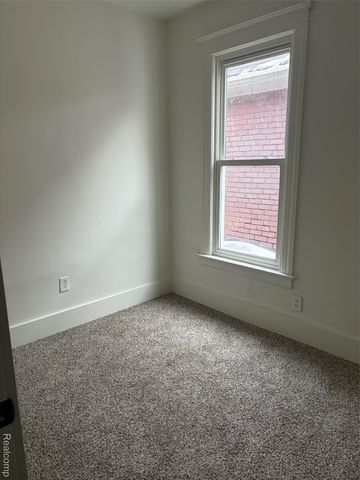 242 E Euclid Street, Detroit, MI 48202