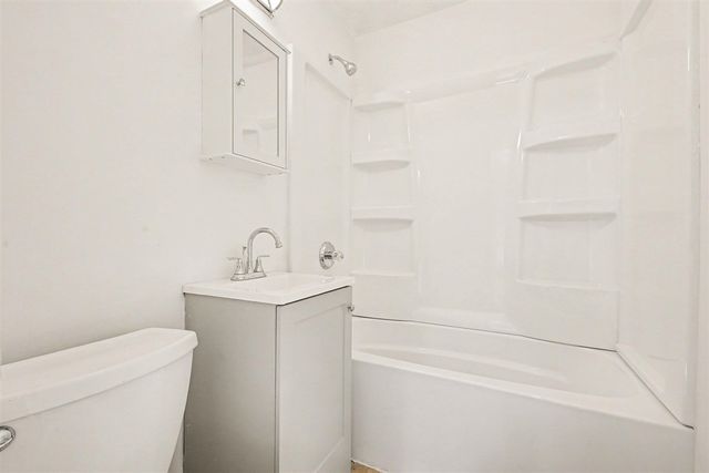 1042 Darwood Avenue, Kalamazoo, MI 49004