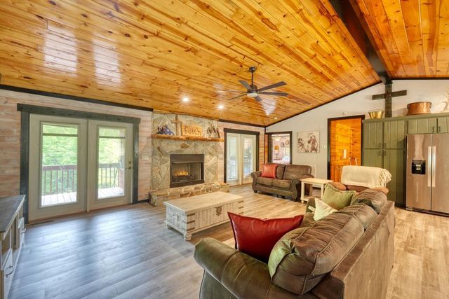 277 Clay Durrett Road, Murphy, NC 28906