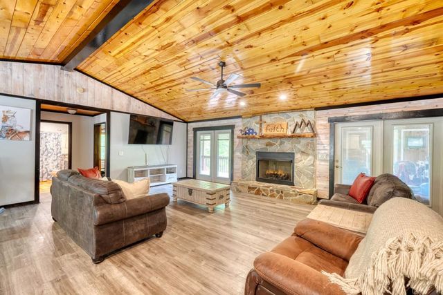 277 Clay Durrett Road, Murphy, NC 28906