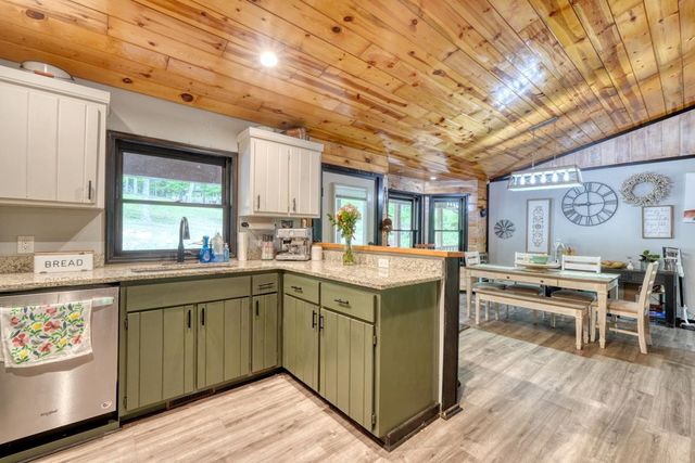 277 Clay Durrett Road, Murphy, NC 28906