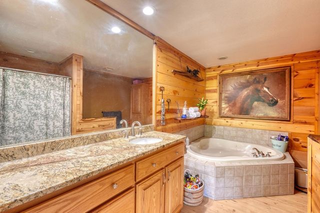 277 Clay Durrett Road, Murphy, NC 28906
