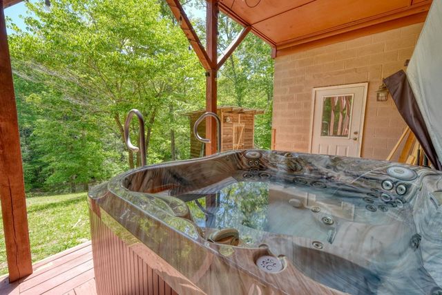 277 Clay Durrett Road, Murphy, NC 28906