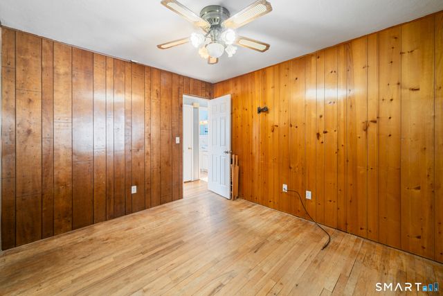 17 Morningstar Drive, Seymour, CT 06483