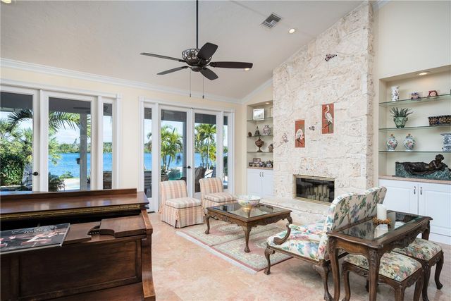 8600 Seacrest Drive, Vero Beach, FL 32963