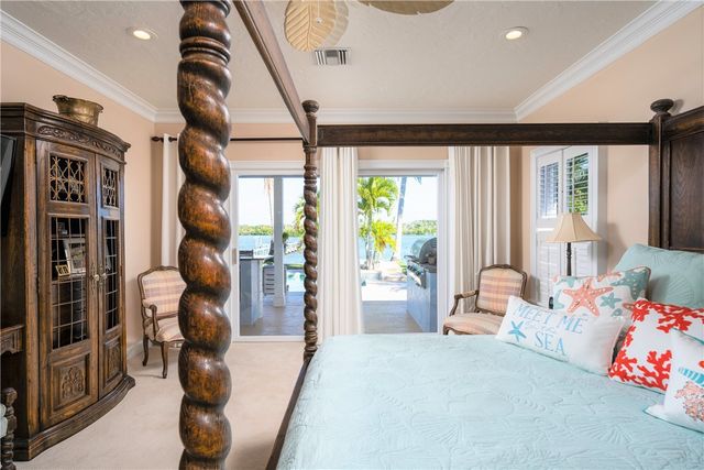 8600 Seacrest Drive, Vero Beach, FL 32963