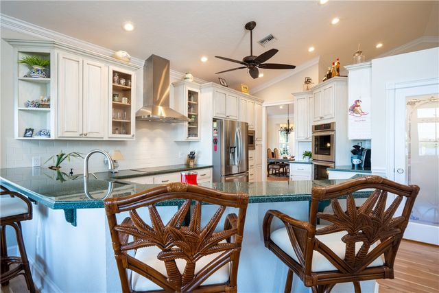 8600 Seacrest Drive, Vero Beach, FL 32963