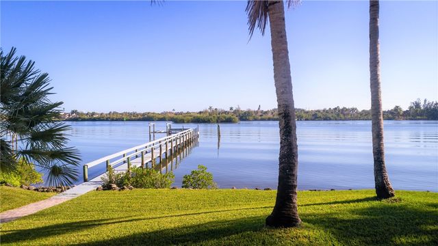 8600 Seacrest Drive, Vero Beach, FL 32963