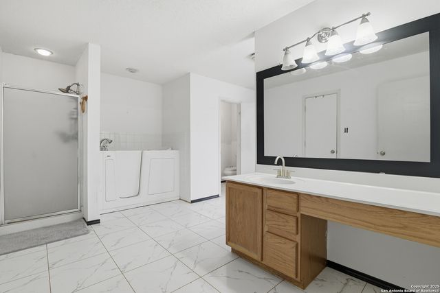 17022 Irongate Rail, San Antonio, TX 78247