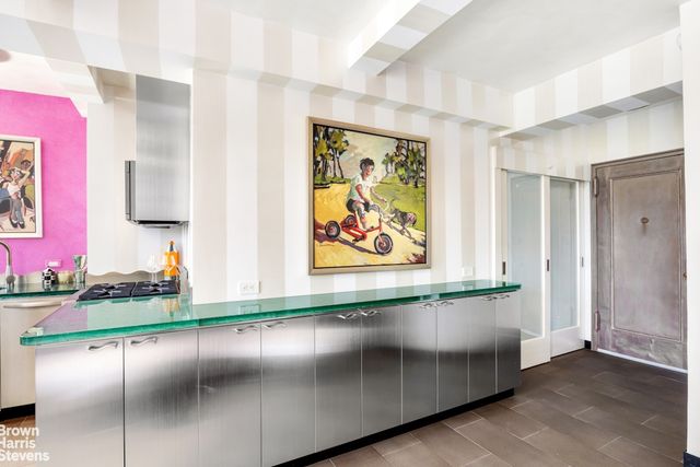 465 W 23rd St Apt 12D, New York City, NY 10011