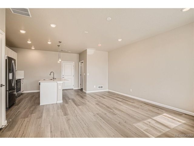 6700 Merseyside Ln, Castle Pines, CO 80108