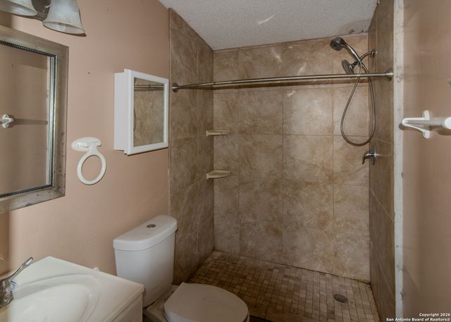 6002 Blind, San Antonio, TX 78222