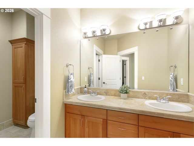 4616 Se HONORS Pl, Gresham, OR 97080