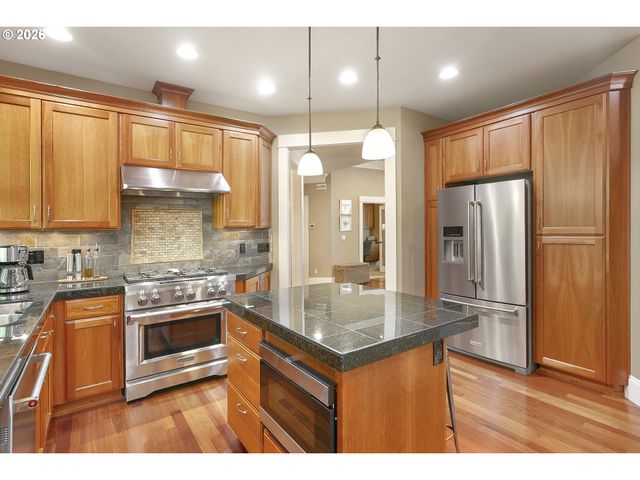4616 Se HONORS Pl, Gresham, OR 97080