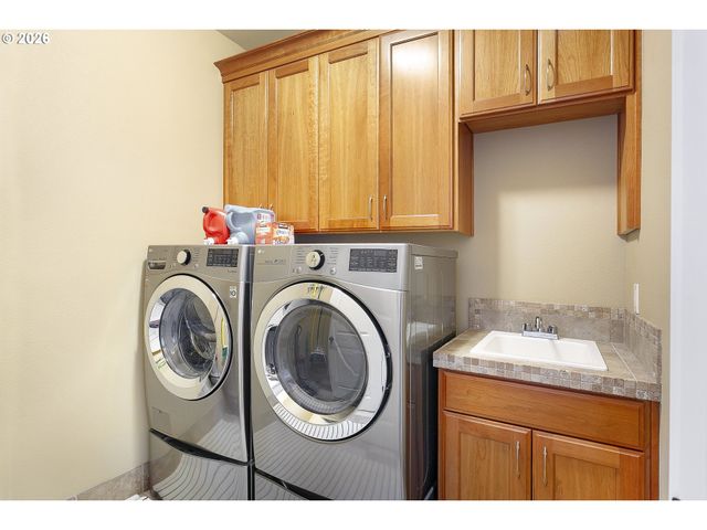 4616 Se HONORS Pl, Gresham, OR 97080