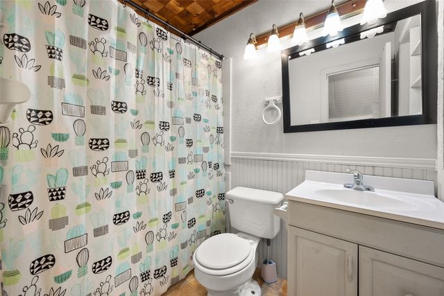 3128 Emhouse Road, Corsicana, TX 75110