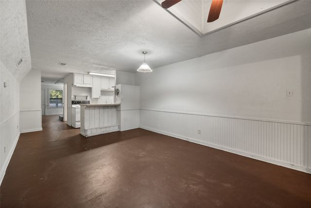 3128 Emhouse Road, Corsicana, TX 75110