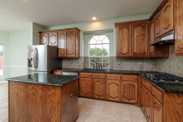 4801 Winterview Drive, Mansfield, TX 76063