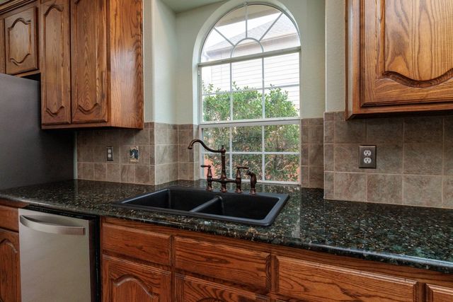 4801 Winterview Drive, Mansfield, TX 76063