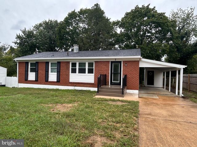 5 ADRIAN CT, Newark, DE 19713