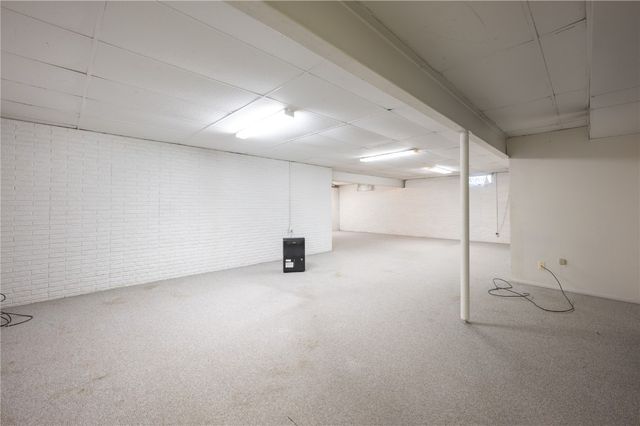 3724 2nd Avenue SW, Cedar Rapids, IA 52404